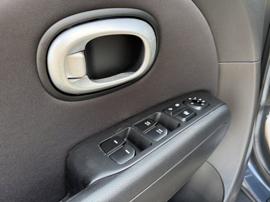 KIA Soul 2015 - Thumbnail 10