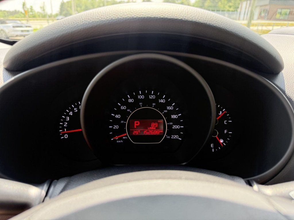 KIA Soul 2015 - Image 12